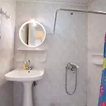 Artemis Hotel *